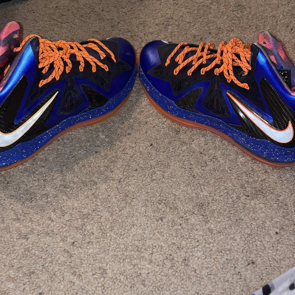 Nike shoes